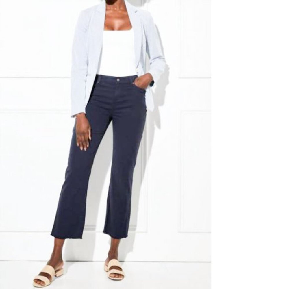 ecru dylan crop jean with fray hem in soft navy Size 6